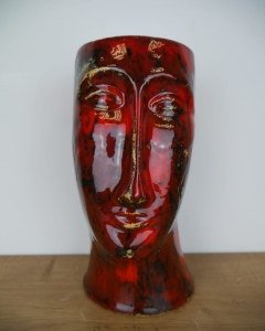 Osłonka ceramiczna "Modiglani" mała czerwona