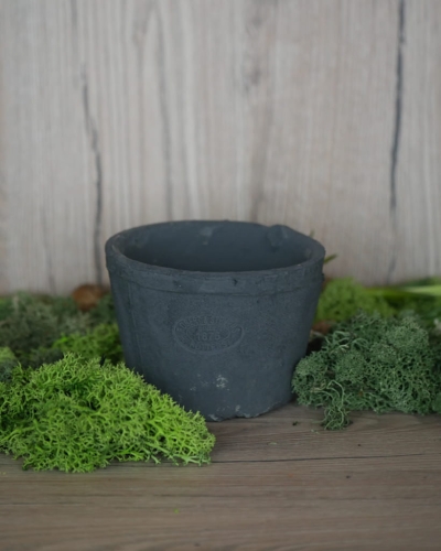 Doniczka czarna_2.jpg