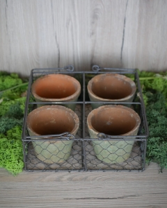 Zestaw 4 doniczek w koszyku