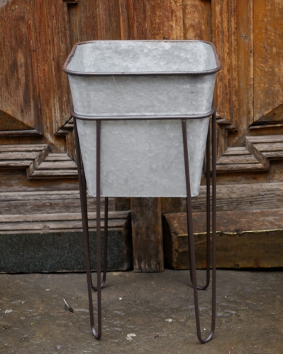 Stojak z doniczką kwadratowy L_1.jpg