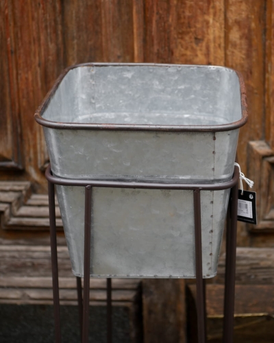 Stojak z doniczką kwadratowy M_2.jpg