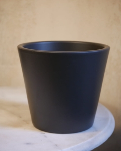 Osłonka czarna matowa 21 cm